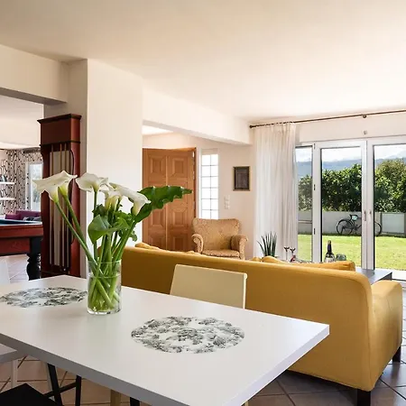 Eos Apartment