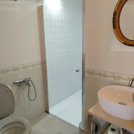 Eos Apartment *