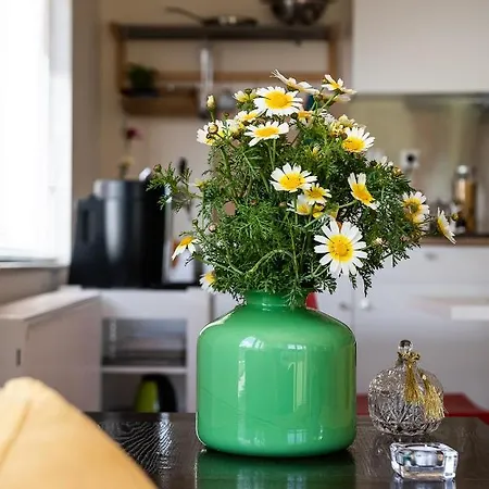 Eos Apartment